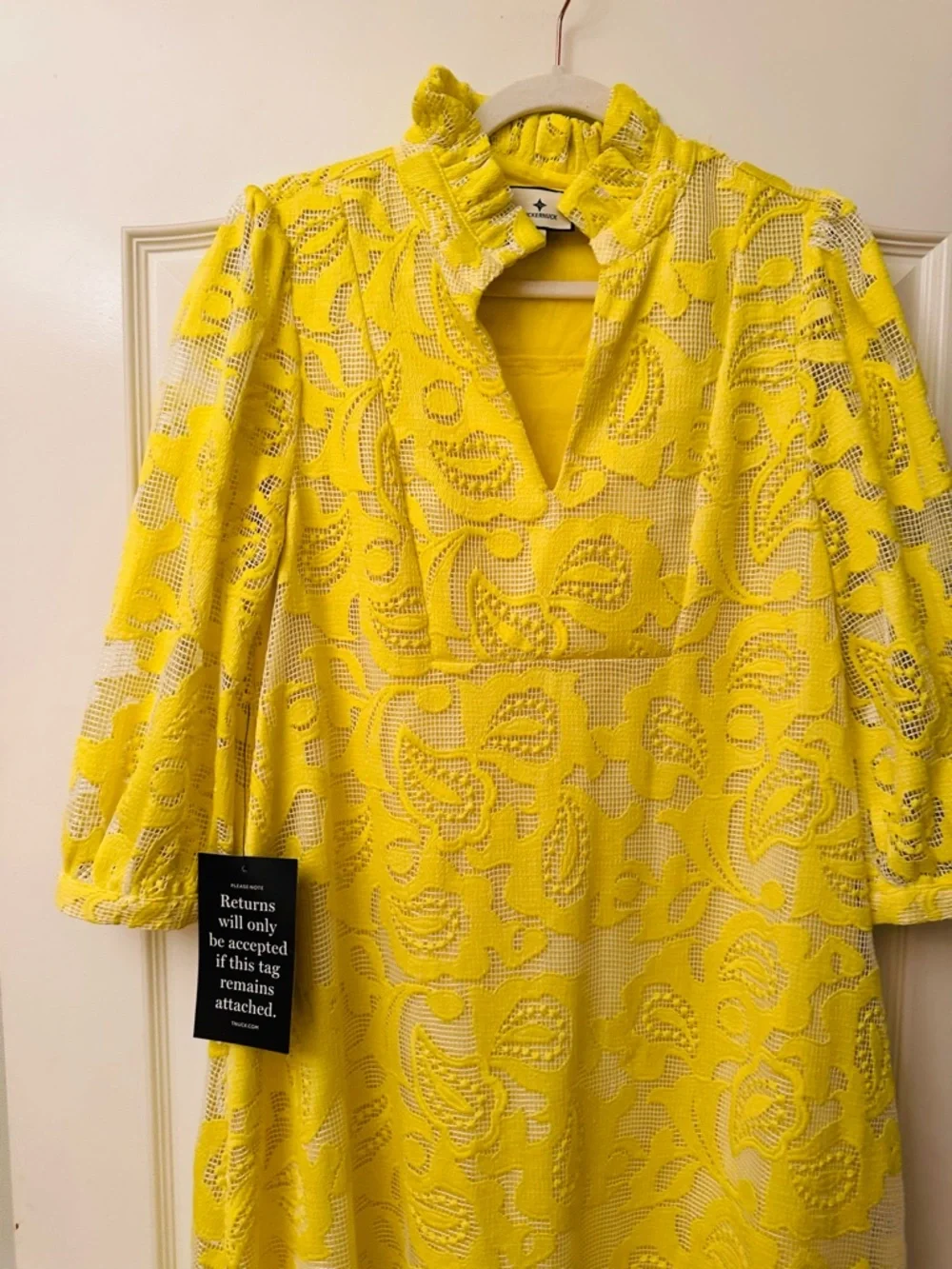 Beautiful!!  NWT Tuckernuck Yellow Lace Palmerston Maxi Dress Medium - Picture 3 of 4